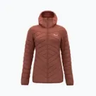 Дамски якета за преходи и туризъм