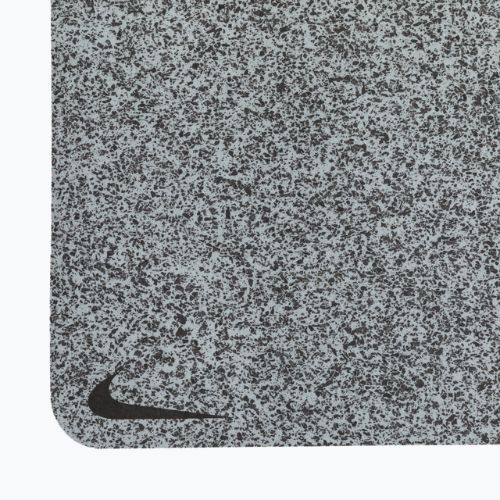 Nike Flow постелка за йога 4 мм сива N1002410-919