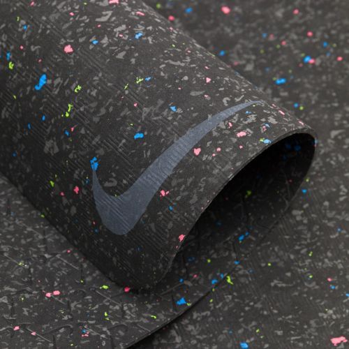 Nike Move 4 mm постелка за йога черна N1003061-997