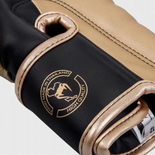 Боксови ръкавици Venum Elite черни/златни