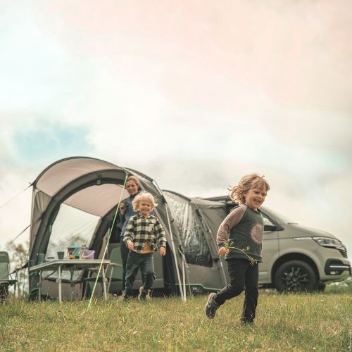 Жилетка за кемпер Outwell Newburg 260 черна 111102