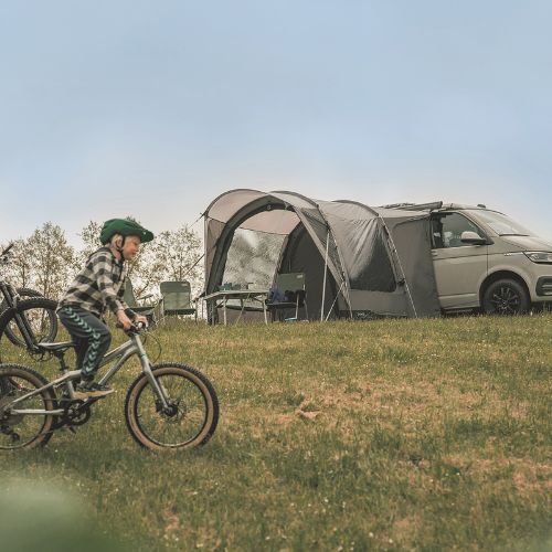 Жилетка за кемпер Outwell Newburg 260 черна 111102