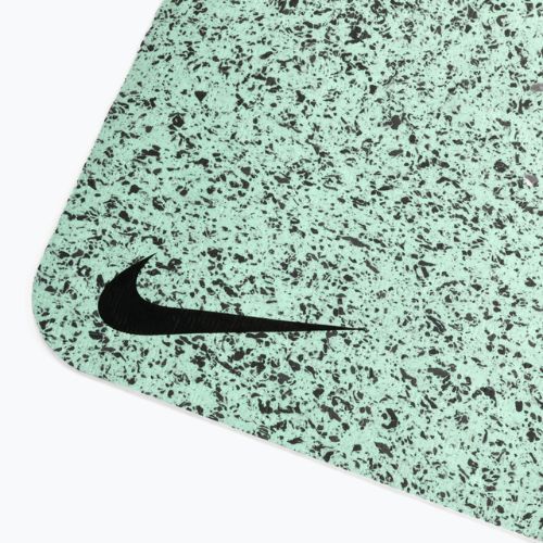 Nike Move 4 mm постелка за йога зелена N1003061-371