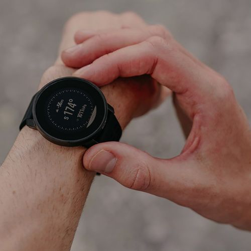 Suunto 9 Peak Pro часовник черен SS050807000