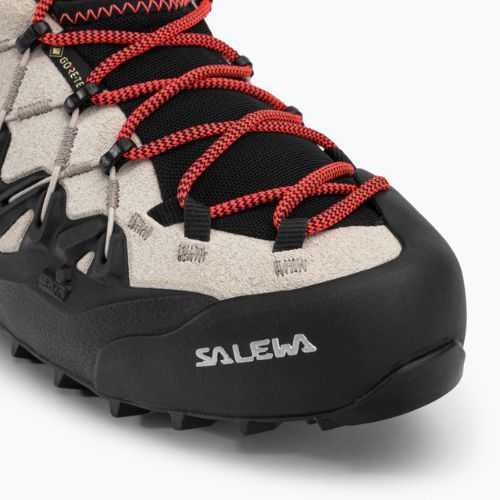 Salewa Wildfire Edge GTX дамски обувки за ходене в бежово и черно 00-0000061376