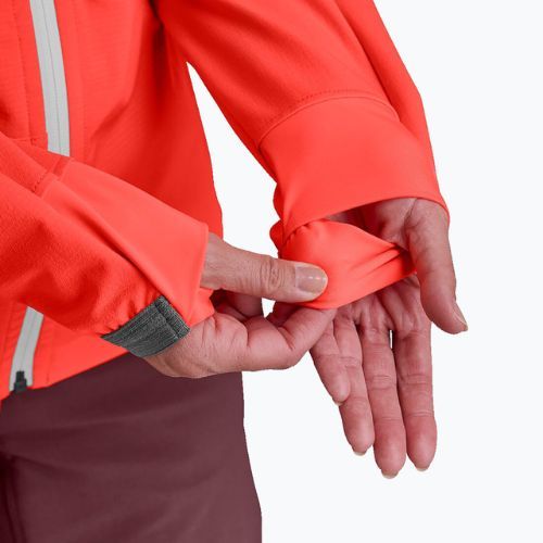 Дамско софтшел яке Ortovox Berrino red 60272