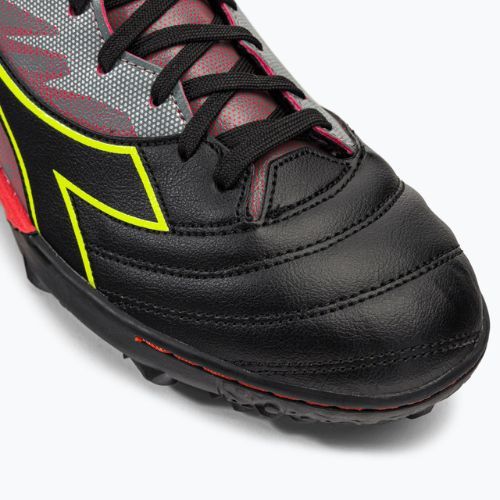 Мъжки футболни обувки Diadora Brasil Elite Veloce R TFR в черно и червено DD-101.179182-D0136-40