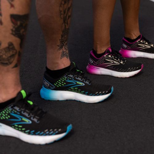 Дамски обувки за бягане Brooks Glycerin 20 black/fuchsia/linen