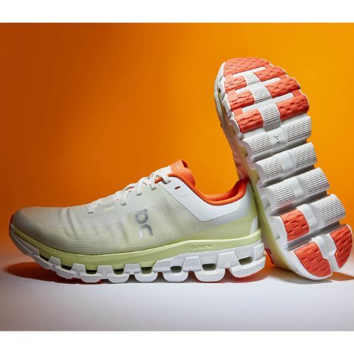 Мъжки обувки за бягане On Cloudflow 4 white/hay