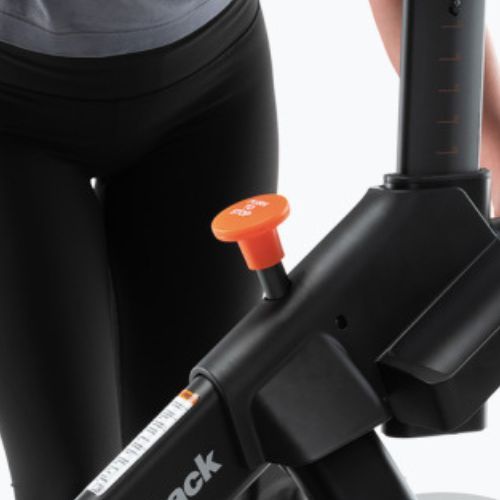 NordicTrack Търговски S15i въртящ се велосипед