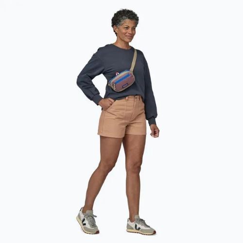 Patagonia Ultralight Black Hole Mini Hip Pack 1 l husk tan бъбрек