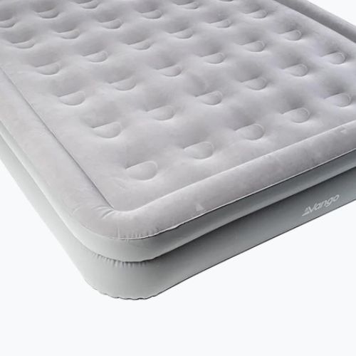 Надуваем матрак Vango Hi Rise Double Flocked Airbed nocturne grey