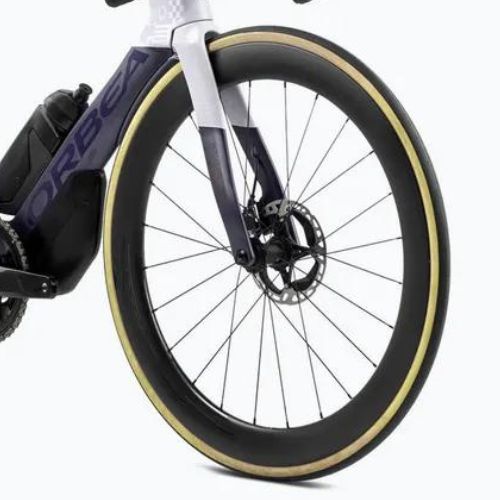 Шосеен велосипед Orbea Orca Aero M30i LTD 2024 tanzanite/lilac lilac
