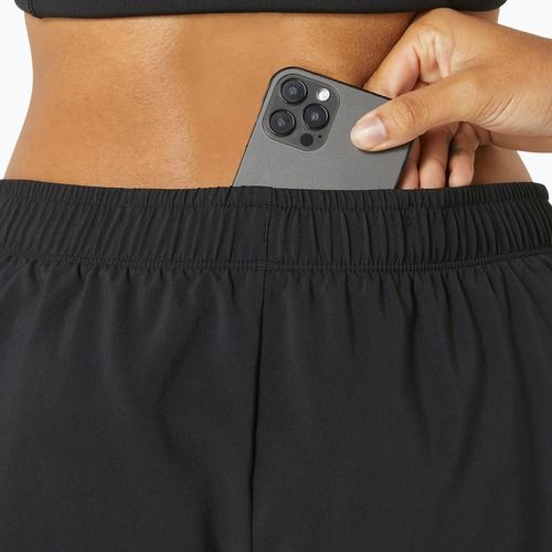 Дамски шорти за бягане ASICS Icon 4IN performance black