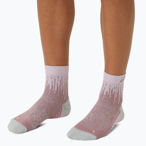 Чорапи за бягане ASICS Performance Run Quarter dusty mauve