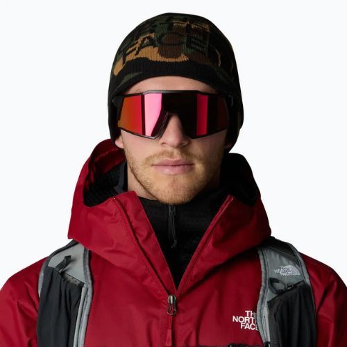 Мъжка зимна шапка The North Face Reversible Highline black camo print
