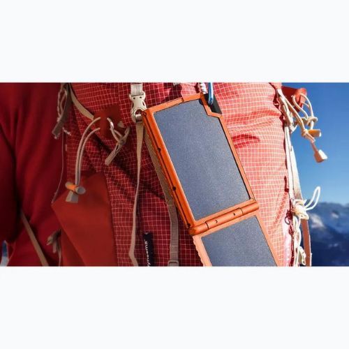 Соларен пауърбанк Xtorm Super Charger 10000 mAh 20W черен