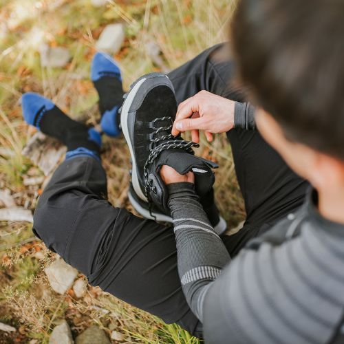 Мъжки туристически обувки KADVA Ascent Mid WaterProof черен
