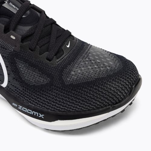 Дамски обувки за бягане Nike Vomero 17 black/white