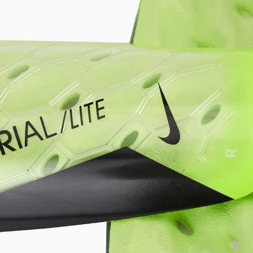 Футболни протектори Nike Mercurial Lite volt/barely volt/black