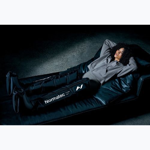 Уред за регенериране и масаж на крака Normatec Elite Tall Leg black
