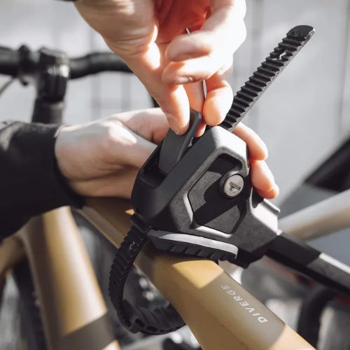 Носач за велосипеди с кука Thule EasyFold 3 2Bike черен