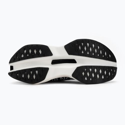 Мъжки обувки за бягане On Cloudboom Max white/black