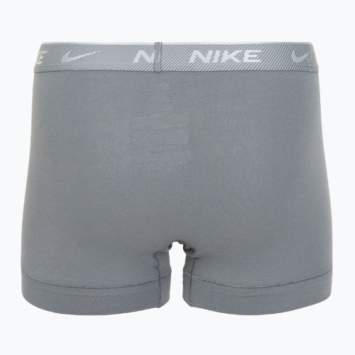 Мъжки боксерки Nike Everyday Cotton Stretch Trunk 3 чифта черно/желязна игра/студено сиво с висока лъскава текстура wb