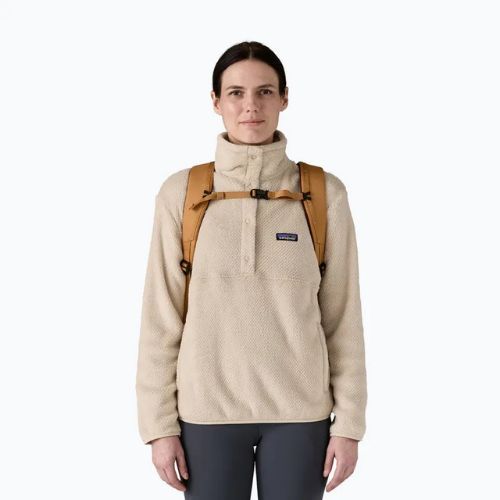 Градска раница Patagonia Black Hole Pack 32 l talon gold