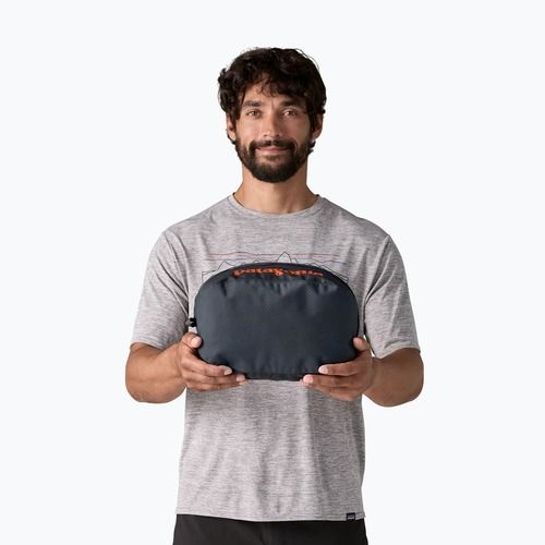 Туристически органайзер Patagonia Black Hole Cube 6 л smolder blue / amanita red
