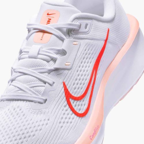 Дамски обувки за бягане Nike Quest 6 white / bright crimson / washed coral