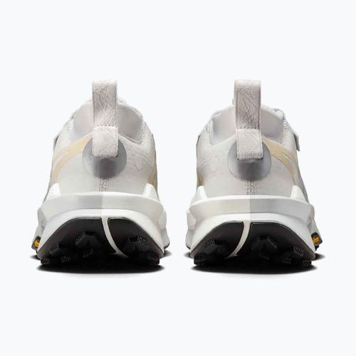 Дамски обувки за бягане Nike Zegama 2 vast grey/sanddrift/summit white/black