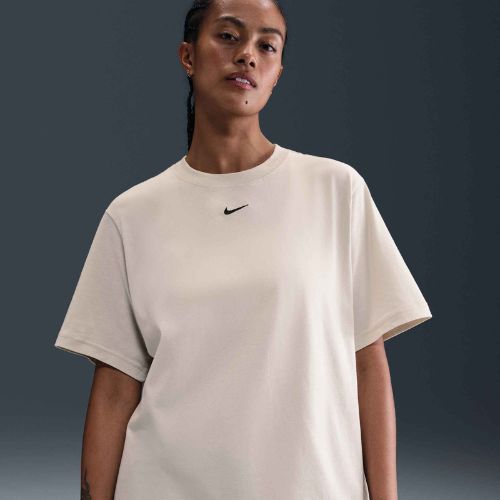 Дамска тениска Nike Sportswear Essential light bone