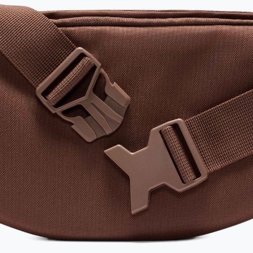 Чантичка за кръста Nike Heritage 3 l fauna brown/fauna brown/summit white