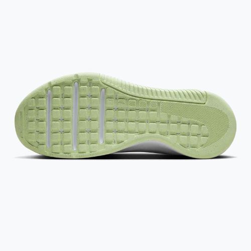 Дамски обувки за тренировка Nike MC Trainer 3 white/metallic silver/barely volt