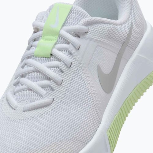 Дамски обувки за тренировка Nike MC Trainer 3 white/metallic silver/barely volt