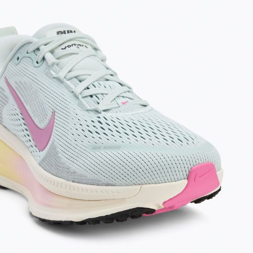 Дамски обувки за бягане Nike Vomero 18 barely grey/pale ivory/cannon/playful pink