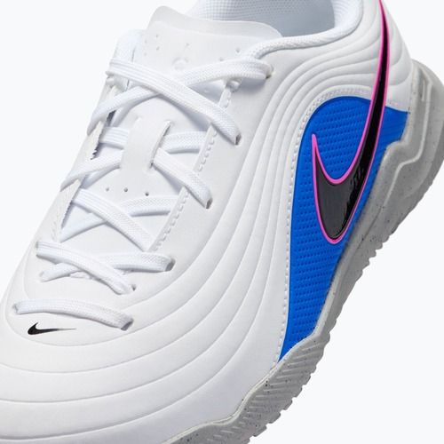 Детски футболни обувки Nike Tiempo Maestro Club Jr IC white/racer blue/pink blast/black