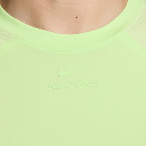 Мъжка тениска за тренировка Nike Pro Training Dri-Fit light liquid lime/light liquid lime