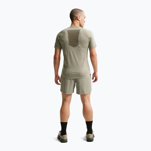 Мъжка тениска за тренировка Nike Pro Training Dri-Fit light army/medium olive/light liquid lime