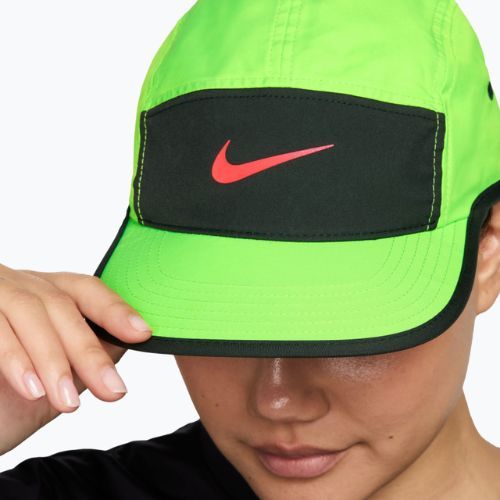 Шапка с козирка Nike Dri-Fit Fly electric green/black spruce/hot lava