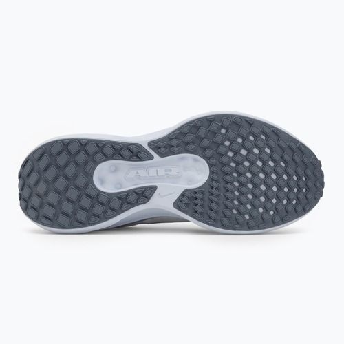 Дамски обувки за бягане Nike Winflo 11 summit white/metallic silver