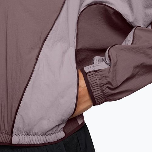 Дамско яке за бягане Nike Swift UV Repel tatoo/light violet ore