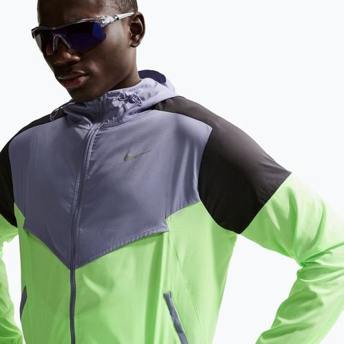 Мъжко яке за бягане Nike Impossibly Light Windrunner iron purple/black/lime blast