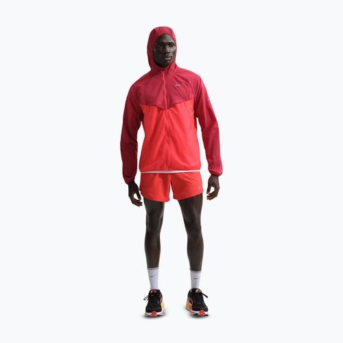 Мъжко яке за бягане Nike Stride Repel UV team crimson/light crimson