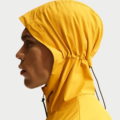 Мъжко яке за бягане Nike AeroSwift Storm-Fit Aerogami university gold/citron pulse/black