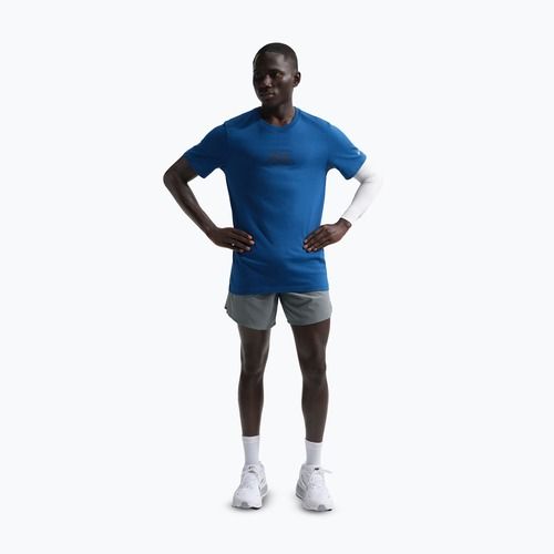 Мъжки шорти за бягане Nike Stride Dri-Fit Brief-Lined 7" smoke grey