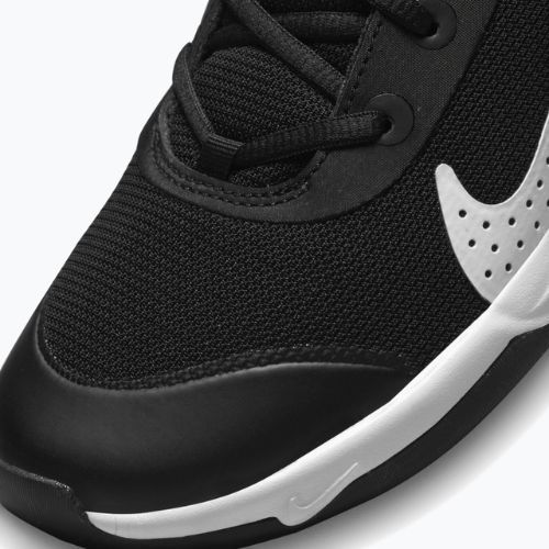 Детски обувки Nike Omni Multi-Court black/white