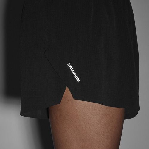 Мъжки шороти за бягане Salomon Aero SPLT 3“ deep black