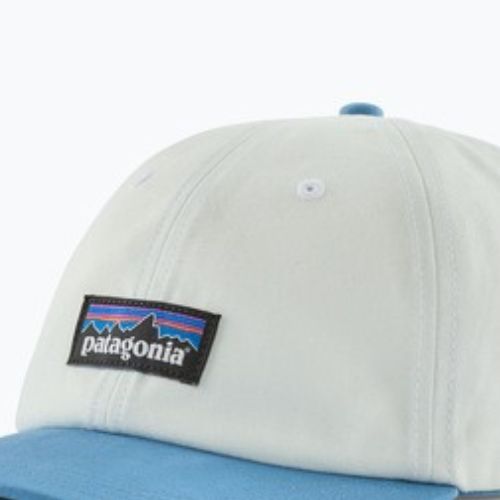 Шапка с козирка Patagonia P-6 Label Trad birch white w/shore blue
